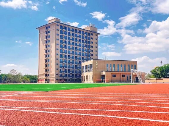 走进江西省中山电子计算机中等专业学校——实现您的计算机梦想之地