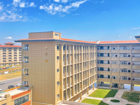 江西科技中等专业学校：塑造未来的工匠之星