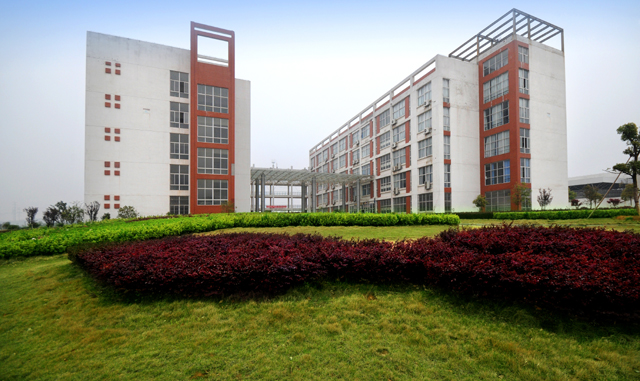 南昌工业工程学校